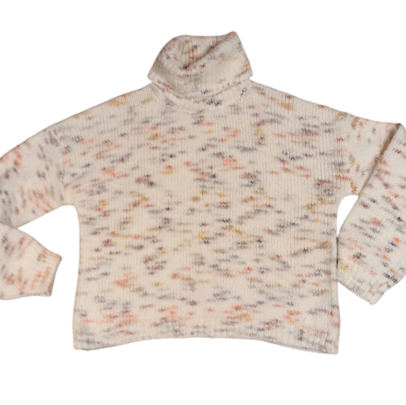 JESSICA SIMPSON WOMEN'S SIZE MEDIUM MULTI PASTEL COLORED TURTLE NECK SWEATER. - Picture 8 of 9